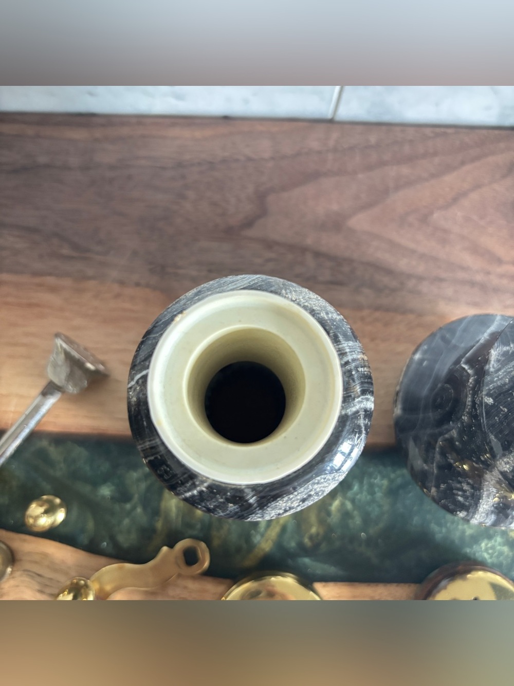 Vintage Italian Marble / Onyx Stone and Brass Salt and Pepper Mill Set - Picture 11 of 13